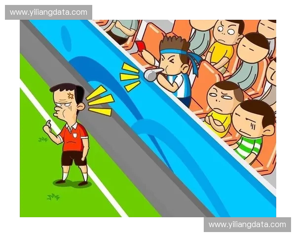 围绕足球比赛裁判角色展开的场上公正判罚机制深度探秘全景解读篇